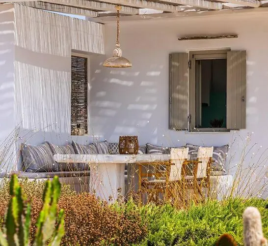 House Of Harmony - Beachfront *