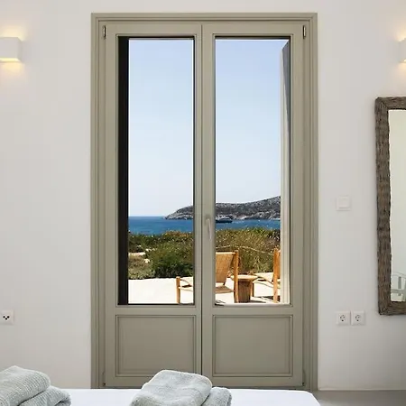 House Of Harmony - Beachfront Semesterbostad *