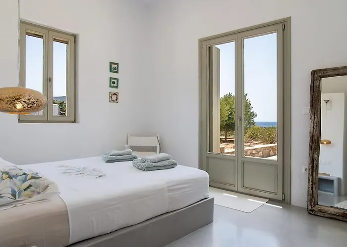 House Of Harmony - Beachfront Semesterbostad