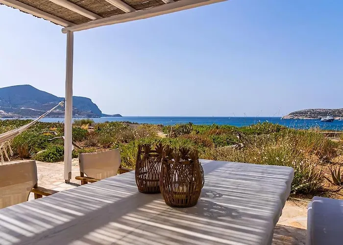 House Of Harmony - Beachfront Semesterbostad